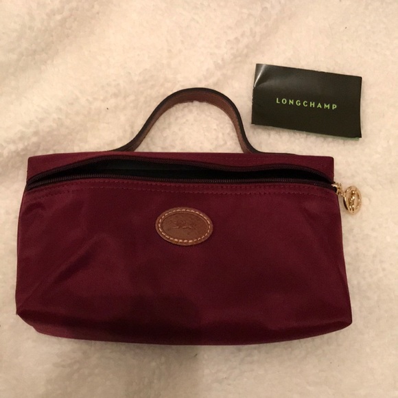 Longchamp Handbags - Longchamps Le Pliage Pouchette